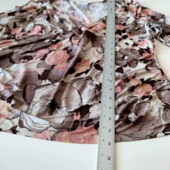 George Stretch Women's Hi-Low Floral Top size XL (16-18).‎ - Picture 7 of 8